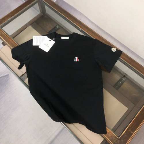 amon*Cler 蒙口 2025春夏最新款短袖T恤，男女同款定制专属纯棉面料，定制原版工艺螺纹，胸前定制Logo标点缀！简约大方，从容百搭，档次极高，完美融入
