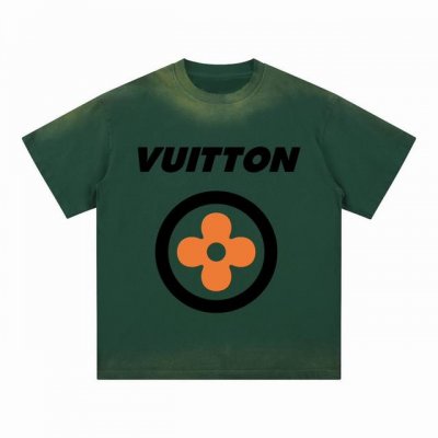 高端品质 Louis Vuitton 2025Fall 春夏系列 老花短袖T恤 采用进口康丽数码直喷印花 定染高品质潮牌32支加密双纱100%棉洗后280G 成