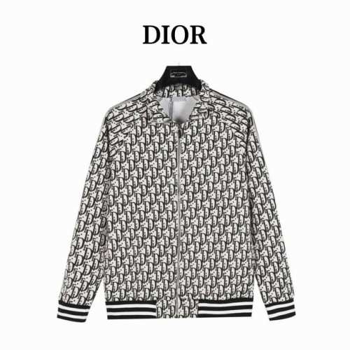 dior 迪奥 满印提花侧边织带套装外套 米杏色 灵感源自八十年代复古，客供定制的480克提花材质，摸着面料质感肉实，肌里感清晰可见，有净重感，全身极致简约设计