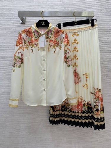 款号G24122858 Zimmerman*兹默曼澳洲品牌高端定制复古时尚花卉印花两件套装！重工镶钻钉珠翻领系扣P衬衣P高腰压褶百褶裙长款半身裙！1.2.3.4