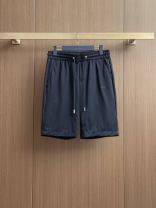 普拉达 男士精品休闲裤顶级面料休闲短裤 最新款上身版型无敌正绝对可以闭眼收的一款此款裤子非常百搭 弹力腰围,日常上班户外运动都可以穿着 是时尚休闲与户外运动的完