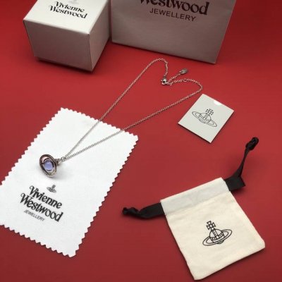 Vivienne Westwood西太后项链顶级最高版本』 重磅来袭通过关系搞到一批海关扣押的西太后项链 全球最火的款式之一 可以承载岁月的经典之作 永不过时
