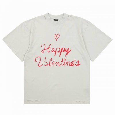 balenciag* 巴黎世家 Lovey爱心印花廓形短袖 复古平纹针织面料 正面和衣袖饰标识爱情宣言涂鸦 做旧水洗褪色效果 廓形裁剪 码数Xs-L