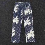 款号K107 Lv-路易威登花卉水洗蓝复古直筒牛仔裤短裤 大厂做工，复古水洗 颜色及其难调试，非常耗费人工！ 看实拍 所见即所得 颜色：水洗蓝。 尺码：S-Xl