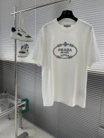 prad 2025夏季新款短袖T恤，特色的金属贴珠工艺，个性艺术系列全网独家首发 百搭款细节处理完美240克纯棉面料十分精致 原版面料 网红明星同款高版本 高品