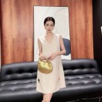 连衣裙 Vimas 一池梨白 粉黛风华 100%新工艺人字纹亚麻酵洗工艺面料 巨丝滑凉爽舒适透气 超奢华重工全手工钉珠缝钻高级百搭连衣裙 深V设计性感迷人 宽松