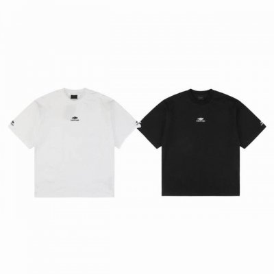 Balenciaga 巴黎世家 滑雪系列刺绣小 M 字母 Logo 袖标情侣圆领短袖T恤-顶级版本 Color：黑色 白色 Size：S M L Xl Numb
