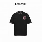 loewe 罗意威 24Ss 缝线渲染字母Logo短袖 泼墨Logo短袖，反袖设计，采用定制定染高克重原版面料，洗水完高达280G纯棉面料，数码直喷印花，1-1