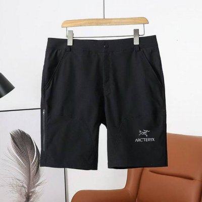 上新 Arc'teryx始祖鸟户外休闲通勤机能速干短裤耐磨速干休闲兼商务 男女同款它是可以被定义为一条‘皮肤裤’，防晒抗撕裂，整条裤子包括腰部全带弹力，让你切身