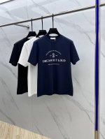 bc 2025春夏新品上市时尚经典圆领短袖时尚单品设计，更加时尚舒适，高标准定制，上身非常有型，胸前品牌Logo 客供辅料，客供进口高档面料质感非常细腻，细节工