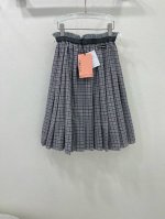 Miumi*25新款半裙来袭 Miu系少女穿搭 可露丽风格纹半身裙 定制透气网布褶皱花边设计甜酷兼备运动减龄穿搭 经典压褶不挑人版型上身巨显瘦 定制色织精纺10