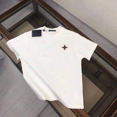 louis Vuitton Lv 路易威登 2025春夏新款上市 纯棉短袖T恤！270克定制棉，面料柔软舒适，全新设计灵感，极具时尚代表性！精致刺绣Logo点缀