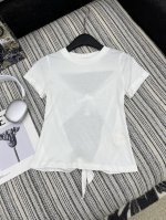 爆款现货 原单品质 Chane* 2025新品中古风烫钻T恤 后背镂空系带设计 定制Yb进口材质 肌理明显 质感上乘 进口面料打造小香风典范 纯收工订制 尽显奢