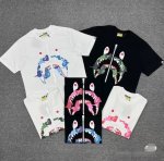 001065款A Bathing Ape Ss24 迷彩鲨鱼拉链印花圆领短袖T恤 男女同款 码数Smlxlxxl 黑蓝，白蓝，黑粉，白粉，黑绿，白绿