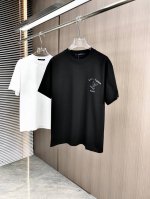 驴家 2025春夏新款圆领短袖 网点印花帖皮刺绣重工工艺 采用高克重320克双纱精梳棉面料 微宽松版型 面料手感柔软厚实 男女同款 颜色：黑白 码数：Smlxl