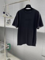 prad 2025年 春夏系列 尺码：M-5Xl 版型：微阔短袖T 成份：60支棉盖丝平纹料，180克重，78%棉22%聚酯纤维，高支高密丝光处理，面料质地细腻