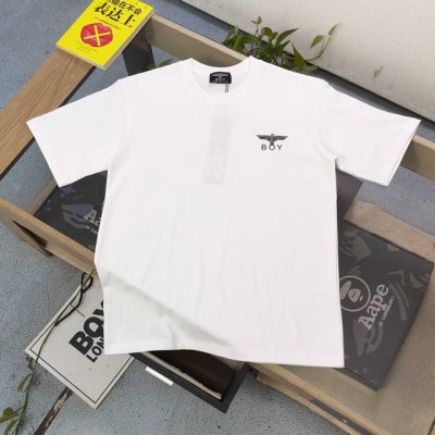 款号 Dg25629 2025新款Boylondon黑色老鹰翅膀朋克风Logo图案印花休闲情侣短袖T恤 经典图案设计 朋克不羁 采用250G克重纯棉面料 印花很