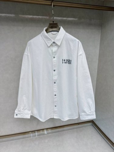 马吉拉 Maison Margiela Mm6 马丁 2025Ss春夏新品 限定款T恤，以排山倒海之势成为搜索率最高、关注度最高，明星潮人们最爱的新宠。各种机场