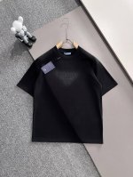 prada* 2025春夏款上新 原高版本 普拉达 面料采用270克高密度纯棉 不变形 不缩水 工艺介绍：双线走位 胸前正中prada采用进口万针精密梵文刺绣水