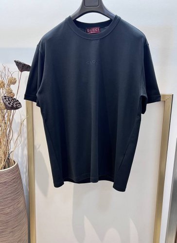 Size：S M L Xl 黑白两色 男女同款197712170071 G家G*Cci 古驰Gu*Ci Lido系列灵感源自意大利传奇海岸线上迷人的海滨俱乐部，