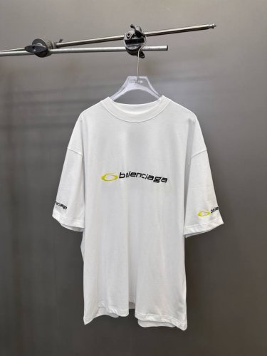 巴黎 新款短袖T 成衣洗水加四面刺绣工艺 100%棉 男女同款 尺码Sml