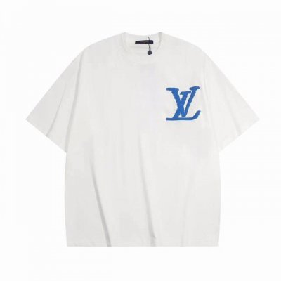 D 1V大黄字发泡胶Logo情侣款短袖T恤 法式高奢产物，醒目的大Vlogo设计 瞬间点亮整体的时尚感与档次伽位 简约的设计不失其奢华品味，基础百搭的男女同款！