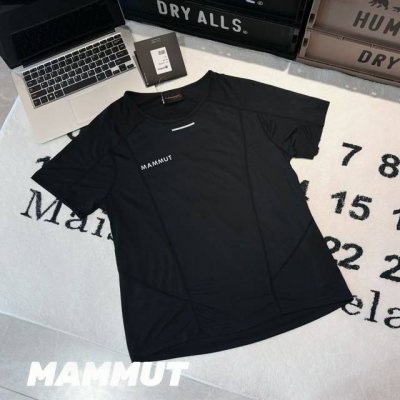 Mammut猛犸象Aenergy男士户外登山运动Heiq Fresh速干短袖 -面料：采用原版一比一定织定染速干面料。 -辅料：原版拆解开发，一比一定制的小标，