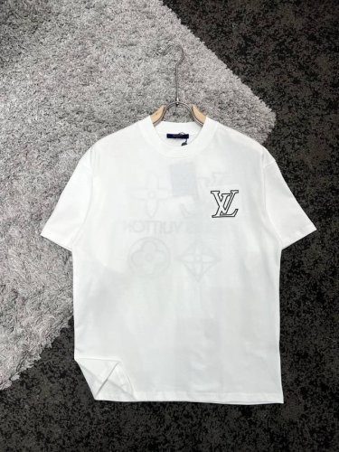 Louis Vuitton*路易威登 衣长