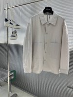 Bc 男款黑科技速干棉质浮雕泡泡纱立体条纹微廓型薄款衬衫外套 关于款式及设计： 很有风格化的一组衬衫，不同于衣橱里的同品类，在设计结构上更接近于是一组薄外套。极