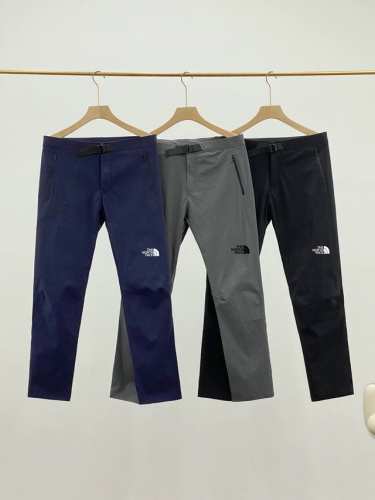 Thenorthface北面压胶户外系列休闲冲锋裤 藏蓝 灰色 黑色 M-4Xl 拉链采用压胶工艺，防水性直接拉满，暴雨天也不怕湿身。 高弹面料，蹲下、攀爬、大