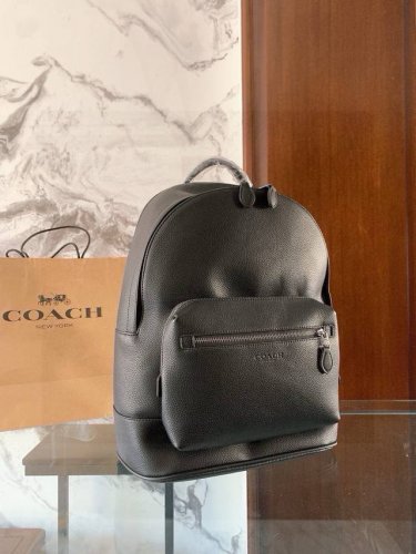 coach 蔻驰双层压纹黑色双肩包 Coach蔻驰新款又来咯 经典Logo标志 Charter 背包 学院风的包型整体风格简约大方不失个性 碳黑色经典Logo通