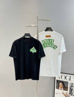 P190。 驴牌*25S新款T恤.男女同款！减龄风格满贯～胸口品牌字母图形立体绣花.潮人风格的新世纪充满阳光色彩！！！后背经典字母设计表现. 清新色彩.搭配绿色