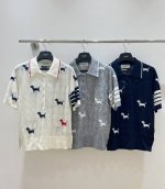 新款现货 简洁明了的Tb小狗提花镂空翻领短袖上衣，时尚小狗图案，镂空设计清凉透气，翻领更显干练，短袖适合夏日，速来选购！