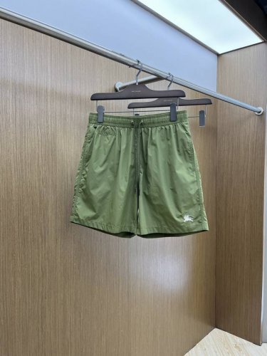 新品 Bbr 25Ss官网新款科技感面料运动沙滩裤。订织科技感聚酯纤维面料，Logo刺绣细节，弹力松紧裤腰，裤腰细节做工非常好A60 颜色:图片色 尺码:S-M