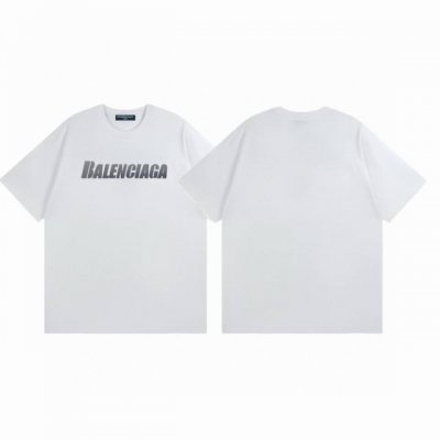 巴黎世家Balenciaga 字母渐变印花短袖百搭T恤短袖情侣款 面料：重磅双纱300G纯棉新疆长绒棉越洗越有质感穿上去不松垮不起球不掉色。 克重：绝对用料实打