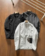 主图 品质防晒服Arc'teryx Suolanuo 三色夏季薄款防晒始祖鸟立领冲锋衣外套 专柜醉新版 兄弟千万别错过 始祖鸟情侣款软壳轻薄户外立领冲锋衣~ 先