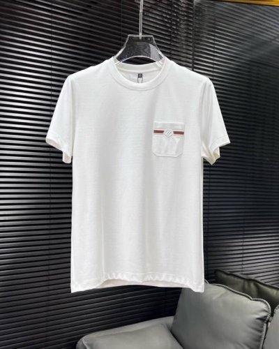 Ermenegildo Zegna 杰尼亚2025夏季新品短袖圆领T恤 内敛低调 轻松驾驭不挑人 裁剪精细完美 经典颜色上身很显精气神 多种风格穿搭 时尚潮流均