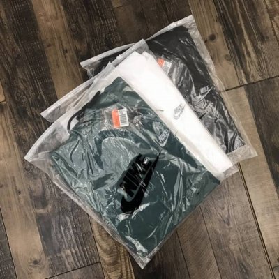 25春款 发 好货上新 Nk专柜海外版拼接立领连帽夹克情侣外套 “踯躅” 定制面料内置网格里衬全身多处对位拼接操作 Nk字母刺绣新版胸标后背字母刺绣大Logo