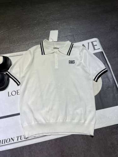 pp Cle*赛琳白色 polo 衫出货，细针织面料，夏季轻薄不闷汗，人手必备跑量爆款Sml，现货发售