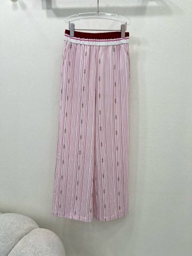 Gucc* 25夏季新款拼接腰头 统体细条纹和绳扣印花 马卡龙色系 平添夏天氛围感 整体计拉长人体比例 休闲直筒裤 丝滑舒适 百搭单品 ！高腰阔腿裤型完美纤瘦版