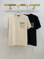 驴家25ss春夏新款短袖 T 恤来咯标识golo！简约又时尚。宽松休闲的圆领，舒适好穿。采用 260 克重纯棉面料，品质超赞。这个春夏，必须安排上！ 颜色：黑、