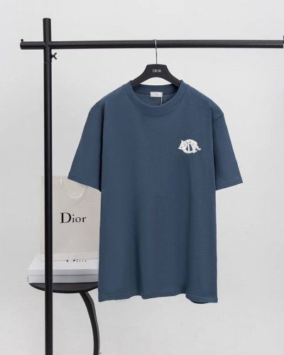 顶级版本.官网品质 Dior迪奥 25新款补丁字母短袖T恤 采用原板独家定制280克32支双纱纯棉面料质感非常柔软舒服 100%区别市场的顶级面料 不缩水 不变