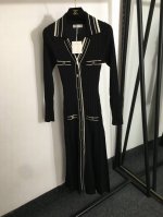 款号20251585 法国小众品牌Sandr*新款Ｓ纽扣 法式优雅拼色条纹翻领长袖针织连衣裙 长裙，米白色，红色，黑色，Sml， M码；胸围64，袖长61，总长