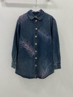 Chan*L 25新款牛仔裤 超重工的定位烫钻水洗牛仔裤 栩栩如生的多彩羽毛烫钻 视觉上真的高大上 版型直筒拯救不丸美腿型 绝对的直腿神器！显瘦提臂拉腿一步到位