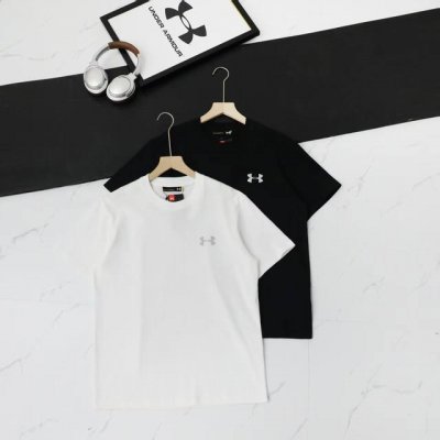 Under Armour 安德玛夜光Logo圆领经典款情侣短袖T恤！ 经典系列之作，运动休闲必选款式，上身超级舒服透气！ 面料采用240克纯棉面料 经典版型，修