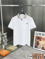 Lv 重磅推荐！2025Aw最新系列 上班通勤百搭 富于优雅的设计感 商务精英必备 胸前精致品牌植绒徽章Logo！采用进口双丝光珠地棉面料 温儒柔软 细腻柔软