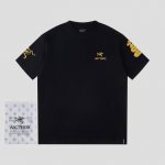 始祖鸟Ayc Teryx 款号741-1 2025蛇年定制短袖T恤 立体剪裁。胸前Logo为刻字膜，双边刺绣龙蛇年标志。小鸟字母Logo刺绣 高端32S双纱28