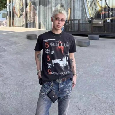 爆款模特图 Erd Talkypt 25S Vintage忧郁的富二代水洗做旧短袖T恤男女 面料采用320G26支双股赛络紧密纺单纱 结构紧密耐磨性好 因为织物