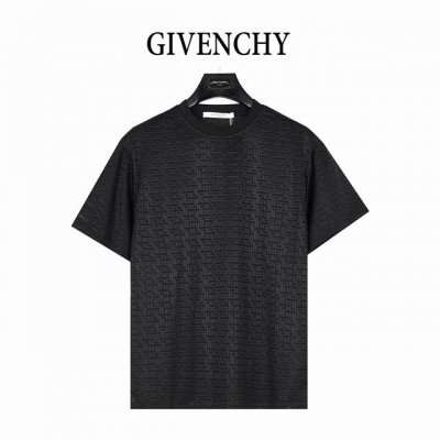 givenchy 纪梵希 25Ss 冰感暗纹4G宫格丝光提花短袖T恤 定制冰丝提花爽滑面料 质感舒适度都是拉满的 上身简约百搭 手感非常舒服 超级百搭好看的一款