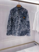 P330 L罗*威家族最新牛仔衬衫外套，在经典经纬里，编织摩登的诗意当丹宁被赋予高级时装的灵魂，重点推荐款式，高奢顶尖品鉴心水之物，宝藏级高级单品！适合不同人喜